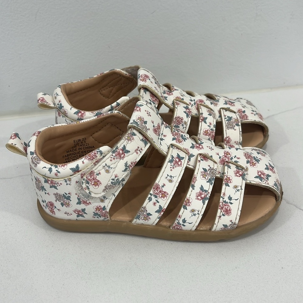 H&M Sandals - Picture 2 of 7